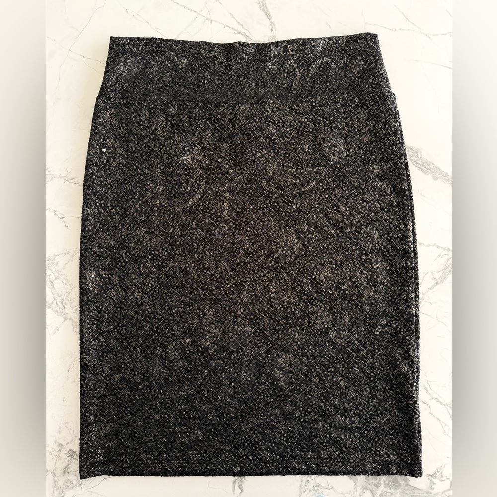 LuLaRoe Black Textured Pencil Skirt
